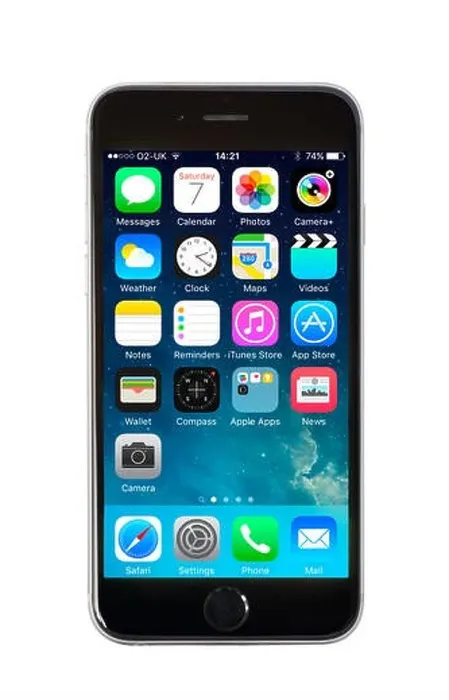 Framed Print : Home screen on Apple iPhone 6 Framed Print : Home screen on Apple iPhone 6