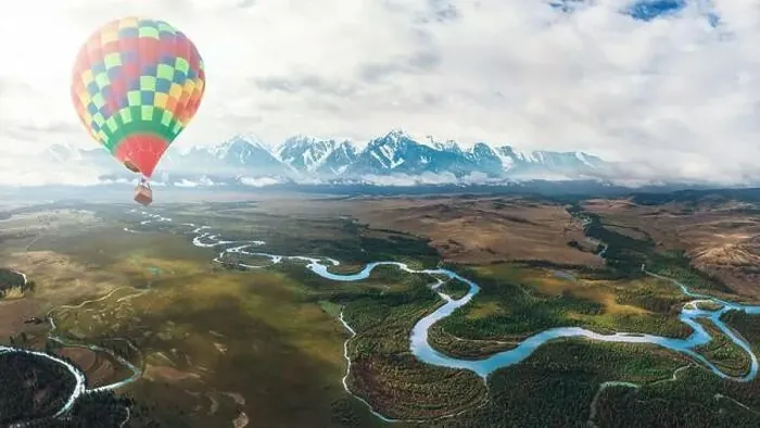 Framed Print : Hot air balloon above high mountain at Kurai steppe and Chuya river on North-Chui ridge background Framed Print : Hot air balloon above high mountain at Kurai steppe and Chuya river on North-Chui ridge background