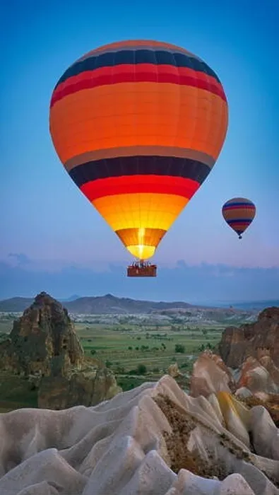 Framed Print : Hot air balloons, Goreme, Cappadocia, Turkey Framed Print : Hot air balloons, Goreme, Cappadocia, Turkey