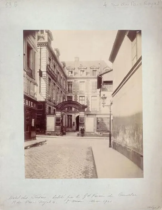 Framed Print : Hôtel des rockets, 12 rue du Parc Royal Framed Print : Hôtel des rockets, 12 rue du Parc Royal