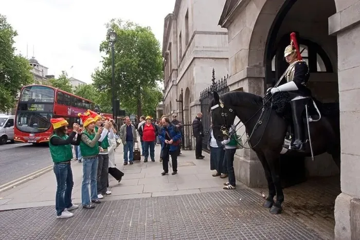 Framed Print : Household cavalry on guard in Whitehall outside Horse Guards Parade London GB UK Framed Print : Household cavalry on guard in Whitehall outside Horse Guards Parade London GB UK
