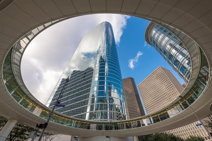 Framed Print : HOUSTON, TEXAS - JANUARY 28, 2018: The circular walkway of the Chevron Building in downtown Houston Framed Print : HOUSTON, TEXAS - JANUARY 28, 2018: The circular walkway of the Chevron Building in downtown Houston