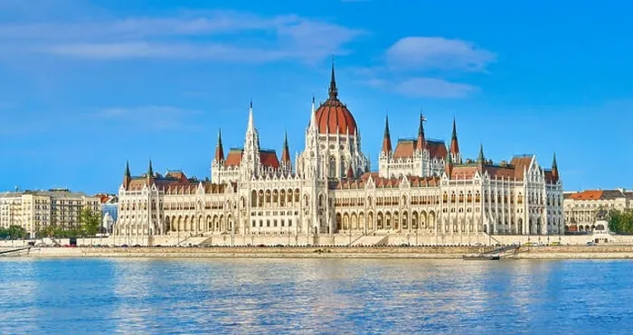 Framed Print : Hungarian Parliament building, Budapest, Hungary Framed Print : Hungarian Parliament building, Budapest, Hungary