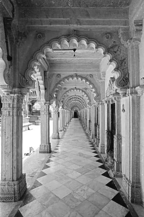 Framed Print : Hutheesing Jain Temple, Shahibaug Road, Bardolpura, Madhupura, Ahmedabad, Gujarat, India Framed Print : Hutheesing Jain Temple, Shahibaug Road, Bardolpura, Madhupura, Ahmedabad, Gujarat, India