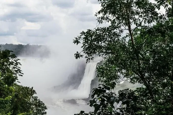 Framed Print : Iguazu falls Framed Print : Iguazu falls
