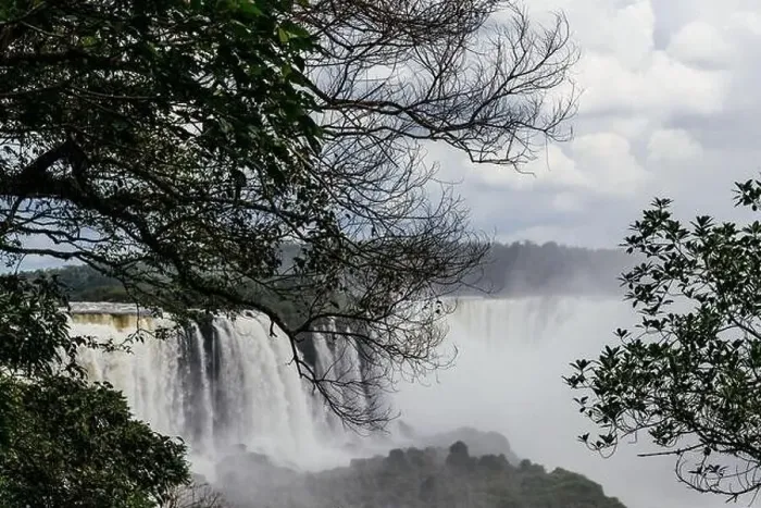 Framed Print : Iguazu falls Framed Print : Iguazu falls