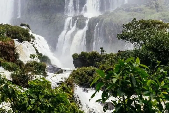 Framed Print : Iguazu falls Framed Print : Iguazu falls