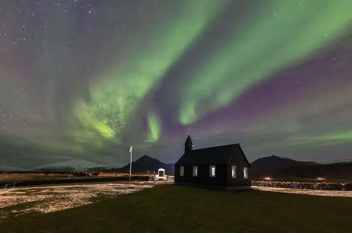 Framed Print : I'm returning to my beloved Iceland, its landscapes and northern lights! Framed Print : I'm returning to my beloved Iceland, its landscapes and northern lights!