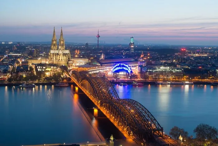 Framed Print : Image of Cologne with Cologne Cathedral during twilight blue hour in Germany Framed Print : Image of Cologne with Cologne Cathedral during twilight blue hour in Germany
