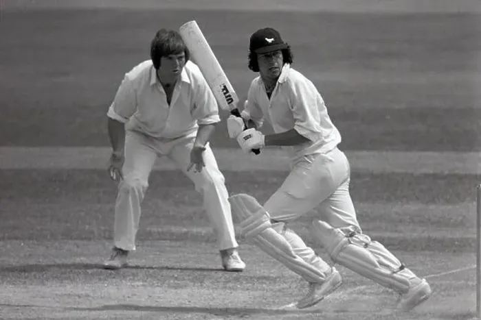 Framed Print : Imran Khan of Sussex batting, Middlesex v Sussex (Schweppes County Championship) Framed Print : Imran Khan of Sussex batting, Middlesex v Sussex (Schweppes County Championship)