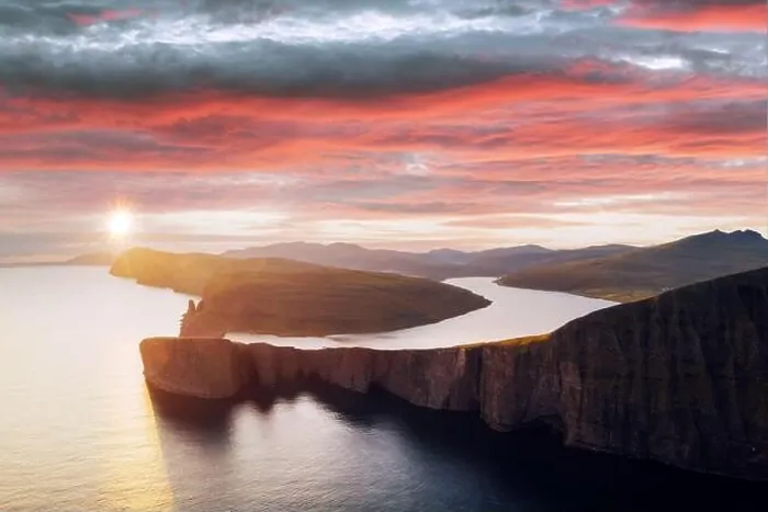 Framed Print : Incredible panoramical view of Sorvagsvatn lake on cliffs of Vagar island in sunset time, Faroe Islands, Denmark. Landscape photography