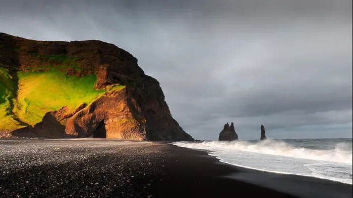 Framed Print : Incredible view of the Black beach