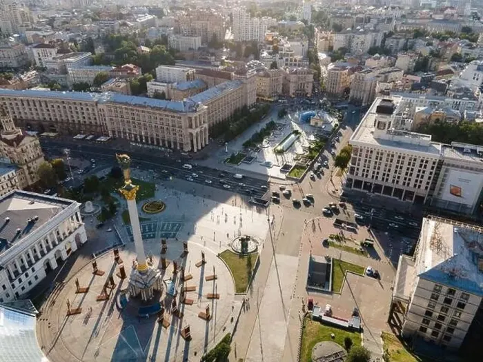 Framed Print : Independence Square in Kyiv, Ukraine. Maidan. Aerial view Framed Print : Independence Square in Kyiv, Ukraine. Maidan. Aerial view