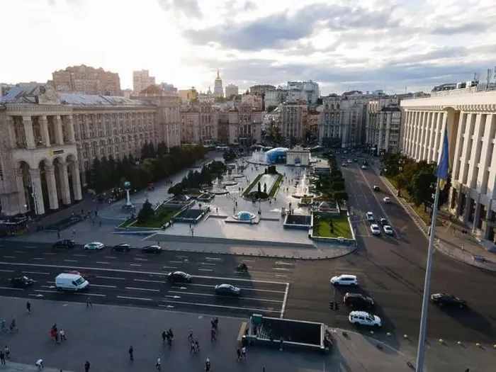 Framed Print : Independence Square in Kyiv, Ukraine. Maidan. Aerial view Framed Print : Independence Square in Kyiv, Ukraine. Maidan. Aerial view