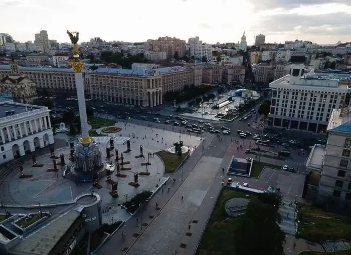 Framed Print : Independence Square in Kyiv, Ukraine. Maidan. Aerial view Framed Print : Independence Square in Kyiv, Ukraine. Maidan. Aerial view