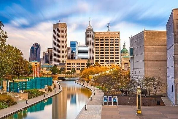 Indianapolis, Indiana, USA skyline and canal at dusk in autumn
