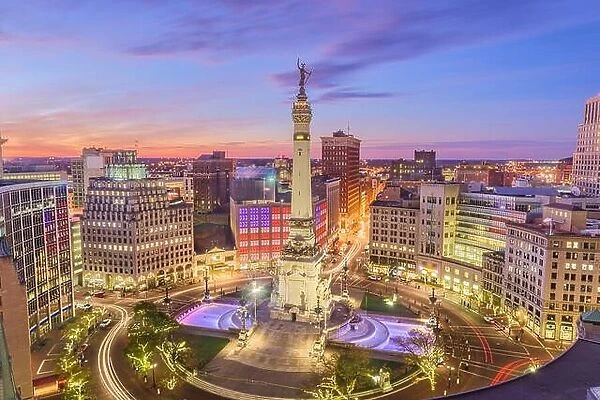 Indianapolis, Indiana, USA skyline over Soliders and Sailors Monument at dusk