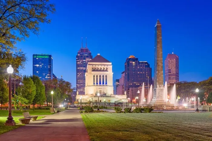 Framed Print : Indianapolis, Indiana, USA war memorials and skyline