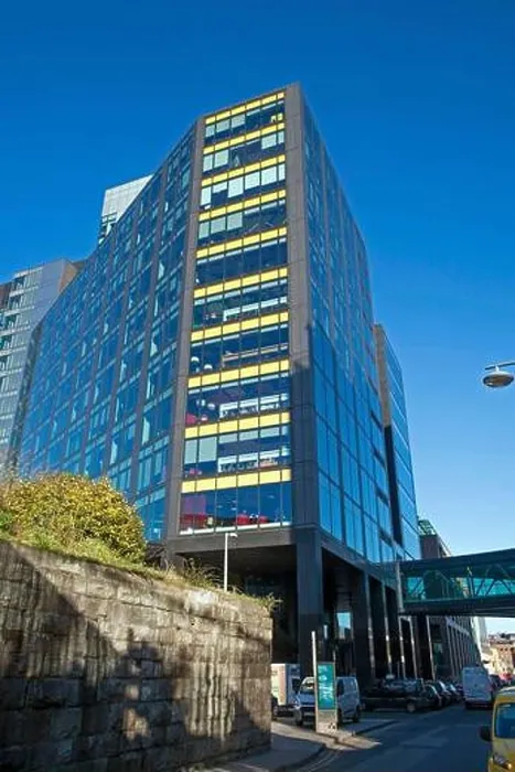 Framed Print : Ireland, Dublin, The Google office building in Gordon House Photo © Fabio Mazzarella / Sintesi / Alamy Stock Photo Framed Print : Ireland, Dublin, The Google office building in Gordon House Photo © Fabio Mazzarella / Sintesi / Alamy Stock Photo