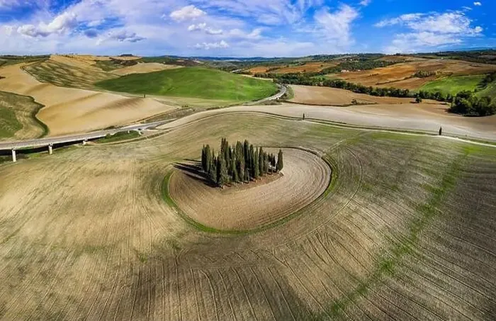 Framed Print : Italy landscape. Amazing Tuscany scenery Framed Print : Italy landscape. Amazing Tuscany scenery