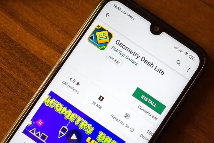 Framed Print : Ivanovsk, Russia - June 26, 2019: Geometry Dash Lite app on the display of smartphone or tablet Framed Print : Ivanovsk, Russia - June 26, 2019: Geometry Dash Lite app on the display of smartphone or tablet
