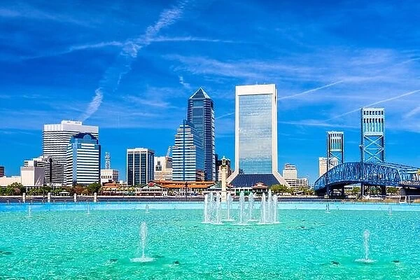 Jacksonville, Florida, USA fountain and skyline