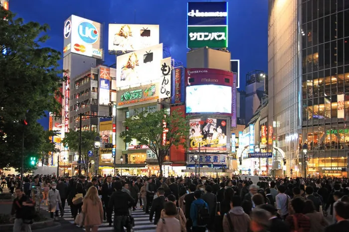 Framed Print : Japan, Tokyo, Shibuya crossing at dusk Framed Print : Japan, Tokyo, Shibuya crossing at dusk