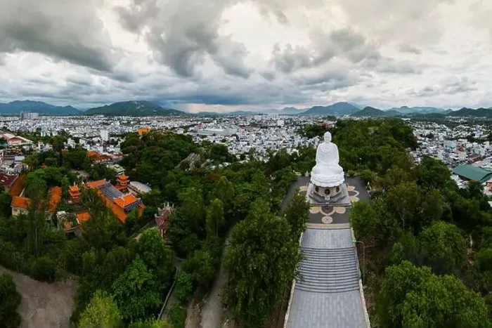 Framed Print : June 6, 2023: Long Son Pagoda, home to the largest Buddha statue in Nha Trang city, Khanh Hoa province, Vietnam Framed Print : June 6, 2023: Long Son Pagoda, home to the largest Buddha statue in Nha Trang city, Khanh Hoa province, Vietnam