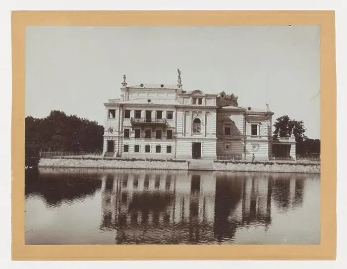 Framed Print : Kalisz. Municipal Theater building (erected in 1896-1900 according to the project of Józef Chrzanowski) Framed Print : Kalisz. Municipal Theater building (erected in 1896-1900 according to the project of Józef Chrzanowski)