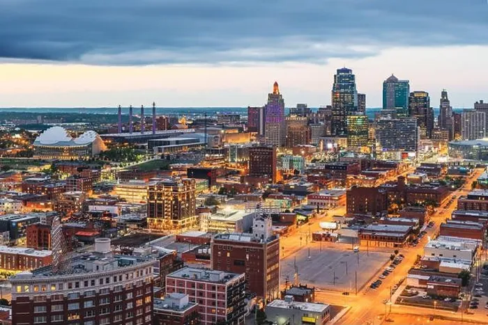 Framed Print : Kansas City, Missouri, USA downtown cityscape at twilight Framed Print : Kansas City, Missouri, USA downtown cityscape at twilight