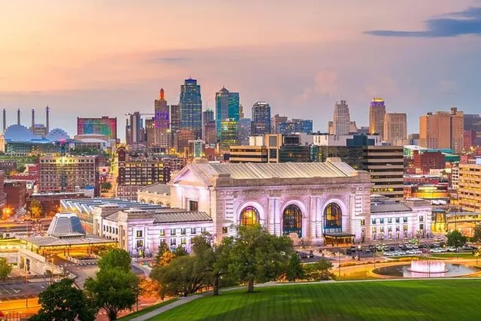 Framed Print : Kansas City, Missouri, USA downtown skyline with Union Station at dusk Framed Print : Kansas City, Missouri, USA downtown skyline with Union Station at dusk