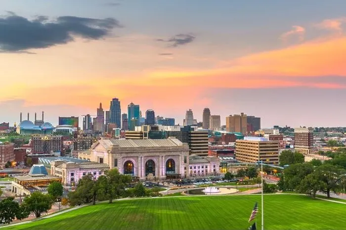 Framed Print : Kansas City, Missouri, USA downtown skyline with Union Station at dusk Framed Print : Kansas City, Missouri, USA downtown skyline with Union Station at dusk