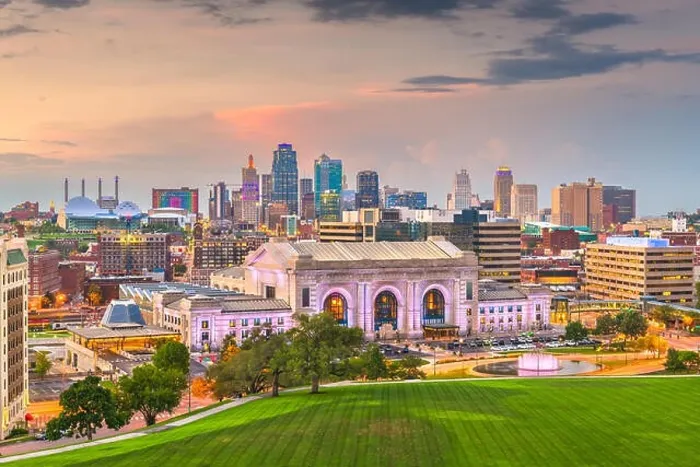 Framed Print : Kansas City, Missouri, USA downtown skyline with Union Station at dusk Framed Print : Kansas City, Missouri, USA downtown skyline with Union Station at dusk