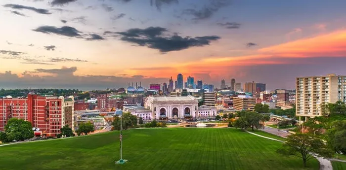 Framed Print : Kansas City, Missouri, USA downtown skyline with Union Station at dusk Framed Print : Kansas City, Missouri, USA downtown skyline with Union Station at dusk