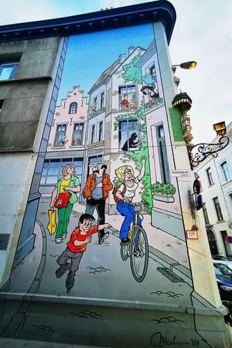 Framed Print : Kiekeboe by Merho street mural in Antwerp, Belgium Framed Print : Kiekeboe by Merho street mural in Antwerp, Belgium