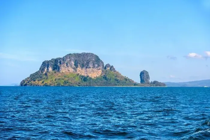 Framed Print : Ko Poda and Ko Kai Chicken Island, Tonsai Bay, Railay Beach, Ao Nang, Krabi, Andaman Sea, Thailand Framed Print : Ko Poda and Ko Kai Chicken Island, Tonsai Bay, Railay Beach, Ao Nang, Krabi, Andaman Sea, Thailand
