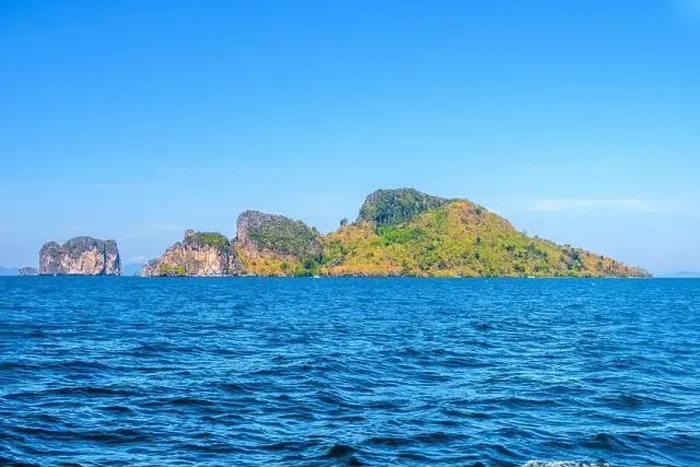 Framed Print : Ko Poda and Ko Kai Chicken Island, Tonsai Bay, Railay Beach, Ao Nang, Krabi, Andaman Sea, Thailand Framed Print : Ko Poda and Ko Kai Chicken Island, Tonsai Bay, Railay Beach, Ao Nang, Krabi, Andaman Sea, Thailand