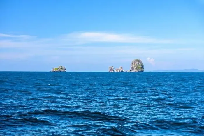 Framed Print : Ko Poda and Ko Kai Chicken Island, Tonsai Bay, Railay Beach, Ao Nang, Krabi, Andaman Sea, Thailand Framed Print : Ko Poda and Ko Kai Chicken Island, Tonsai Bay, Railay Beach, Ao Nang, Krabi, Andaman Sea, Thailand