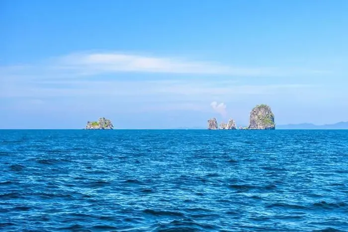 Framed Print : Ko Poda and Ko Kai Chicken Island, Tonsai Bay, Railay Beach, Ao Nang, Krabi, Andaman Sea, Thailand Framed Print : Ko Poda and Ko Kai Chicken Island, Tonsai Bay, Railay Beach, Ao Nang, Krabi, Andaman Sea, Thailand