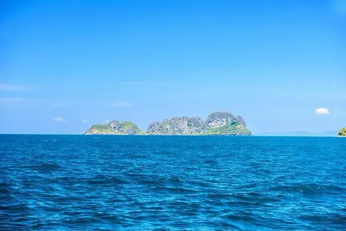 Framed Print : Ko Yung Mosquito Island, Ao Nang, Mueang Krabi District, Krabi, Andaman Sea, Thailand Framed Print : Ko Yung Mosquito Island, Ao Nang, Mueang Krabi District, Krabi, Andaman Sea, Thailand