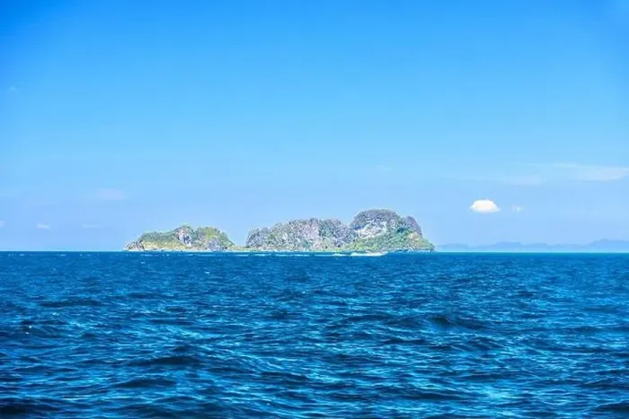 Framed Print : Ko Yung Mosquito Island, Ao Nang, Mueang Krabi District, Krabi, Andaman Sea, Thailand Framed Print : Ko Yung Mosquito Island, Ao Nang, Mueang Krabi District, Krabi, Andaman Sea, Thailand