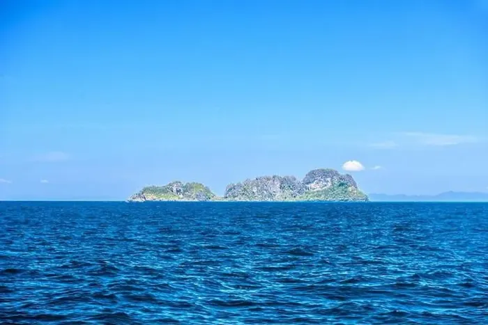 Framed Print : Ko Yung Mosquito Island, Ao Nang, Mueang Krabi District, Krabi, Andaman Sea, Thailand Framed Print : Ko Yung Mosquito Island, Ao Nang, Mueang Krabi District, Krabi, Andaman Sea, Thailand