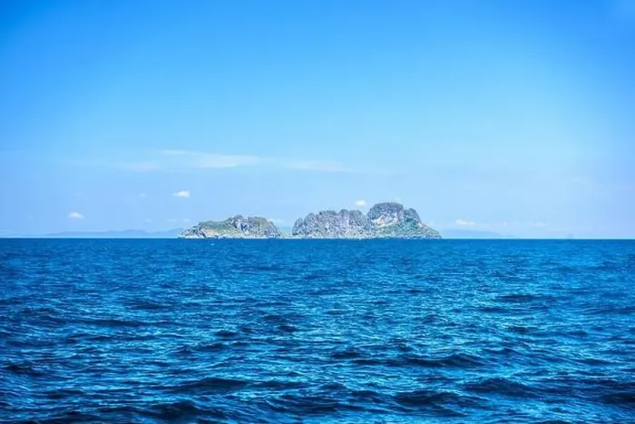 Framed Print : Ko Yung Mosquito Island, Ao Nang, Mueang Krabi District, Krabi, Andaman Sea, Thailand Framed Print : Ko Yung Mosquito Island, Ao Nang, Mueang Krabi District, Krabi, Andaman Sea, Thailand