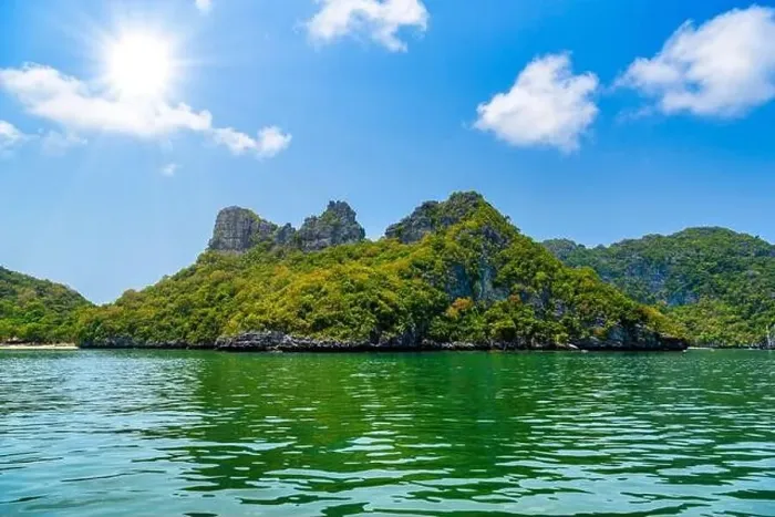 Framed Print : Koh Phaluai, Mu Ko Ang Thong National Park, Gulf of Thailand, Siam Framed Print : Koh Phaluai, Mu Ko Ang Thong National Park, Gulf of Thailand, Siam