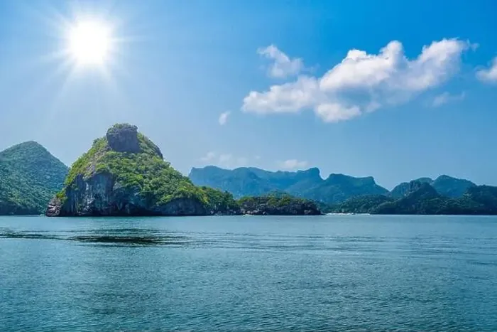 Framed Print : Koh Wua Talah, Mu Ko Ang Thong National Park, Gulf of Thailand, Siam Framed Print : Koh Wua Talah, Mu Ko Ang Thong National Park, Gulf of Thailand, Siam