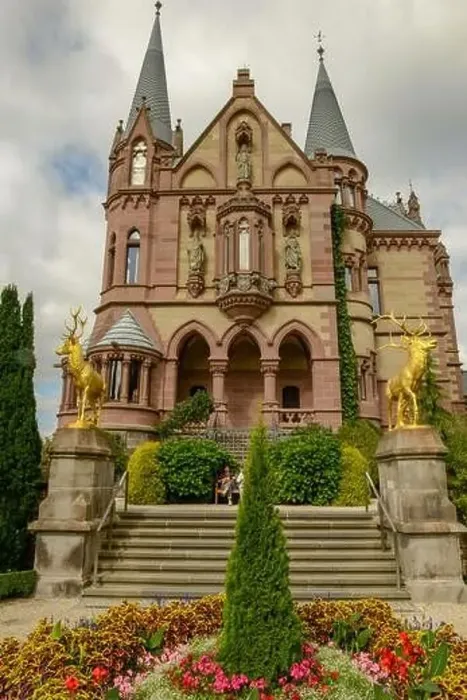 Framed Print : Königswinter, Germany - 20 September 2021: Drachenburg castle over Königswinter on Germany Framed Print : Königswinter, Germany - 20 September 2021: Drachenburg castle over Königswinter on Germany