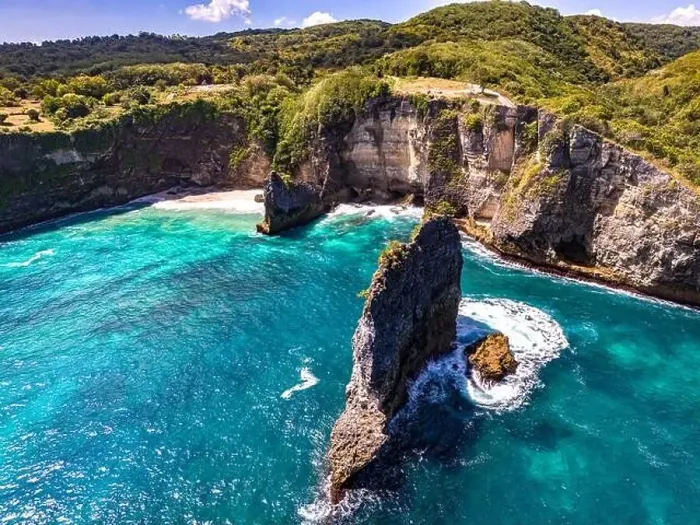 Framed Print : Korawa Beach on Nusa Penida Island, Indonesia Framed Print : Korawa Beach on Nusa Penida Island, Indonesia