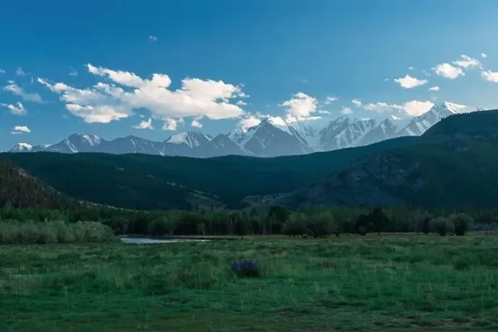 Framed Print : Kurai steppe and North-Chui ridge on background. Altai mountains, Russia Framed Print : Kurai steppe and North-Chui ridge on background. Altai mountains, Russia