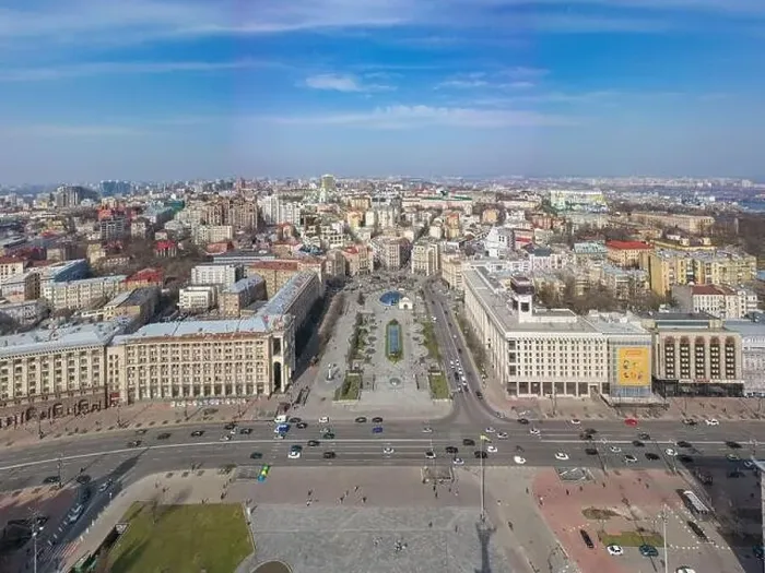 Framed Print : Kyiv, Ukraine - April 1, 2021: Independence square in Kyiv Framed Print : Kyiv, Ukraine - April 1, 2021: Independence square in Kyiv
