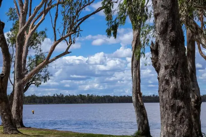 Framed Print : Lake Broadwater Framed Print : Lake Broadwater